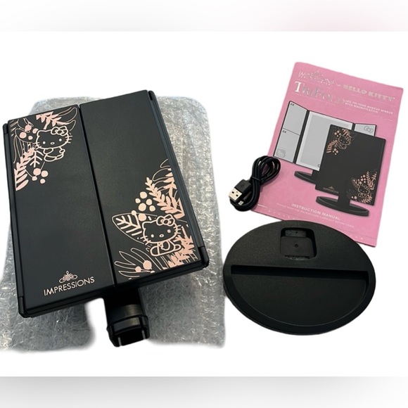 Impressions Vanity® Clearance Price is Firm! NWT Trifold LED Tri-Tone Mirror - Picture 5 of 8